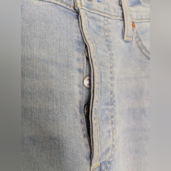 NWOT Levi's Women's Ribcage Straight Jeans Size 31x32 - Picture 2 of 7